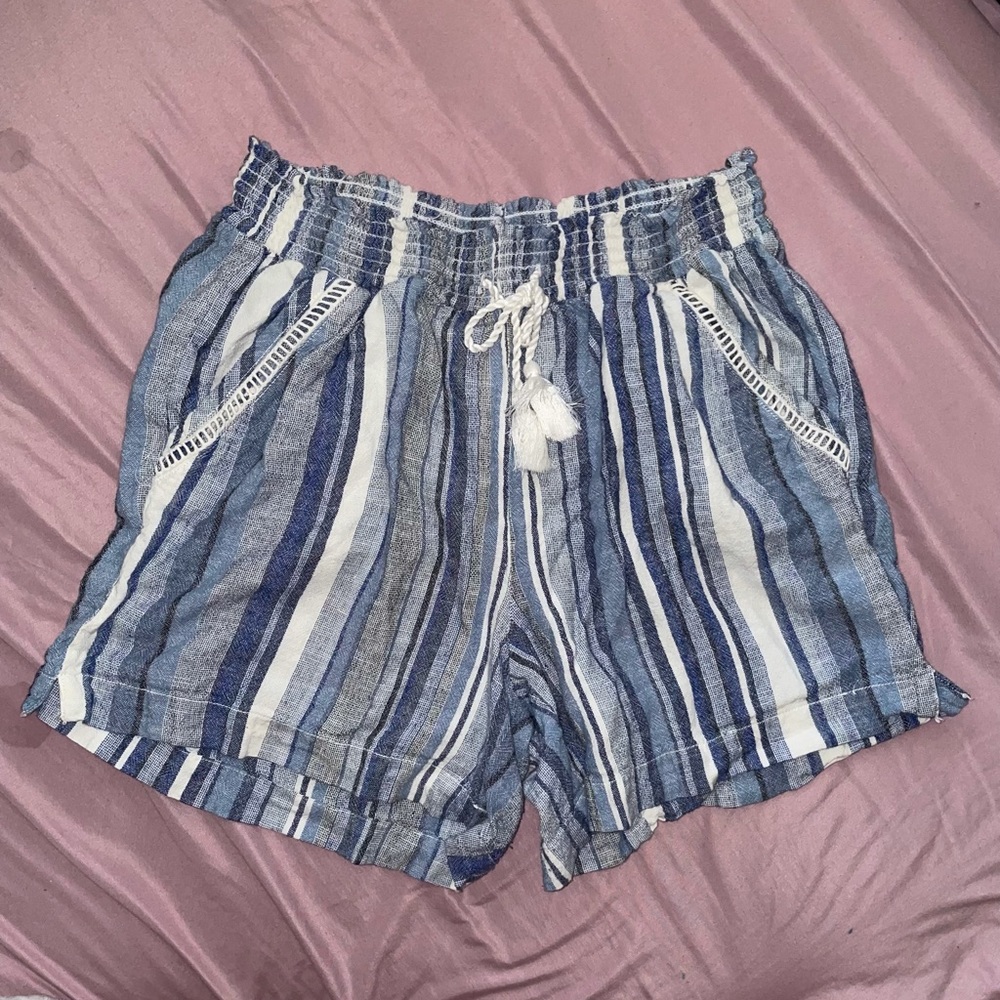 Women’s shorts size medium